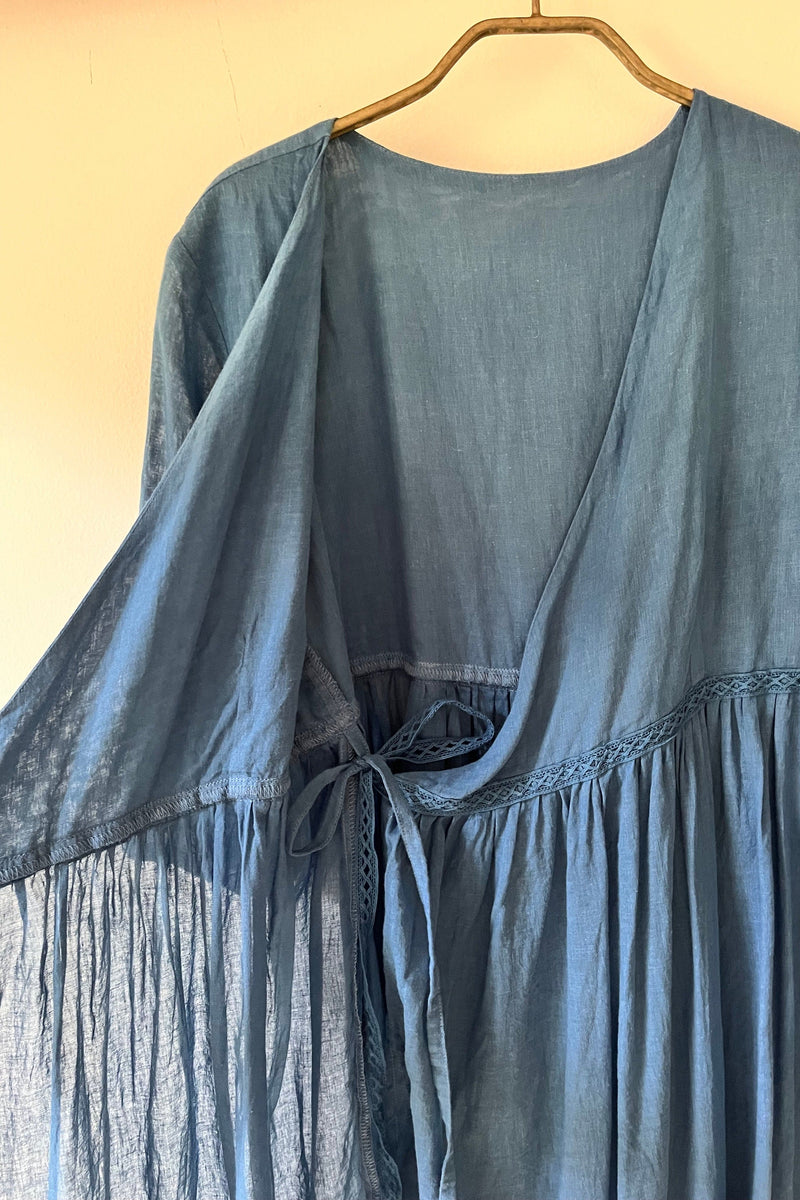 Sheer gown Indigo/Indigo gradation/charcoal black/coconut pink